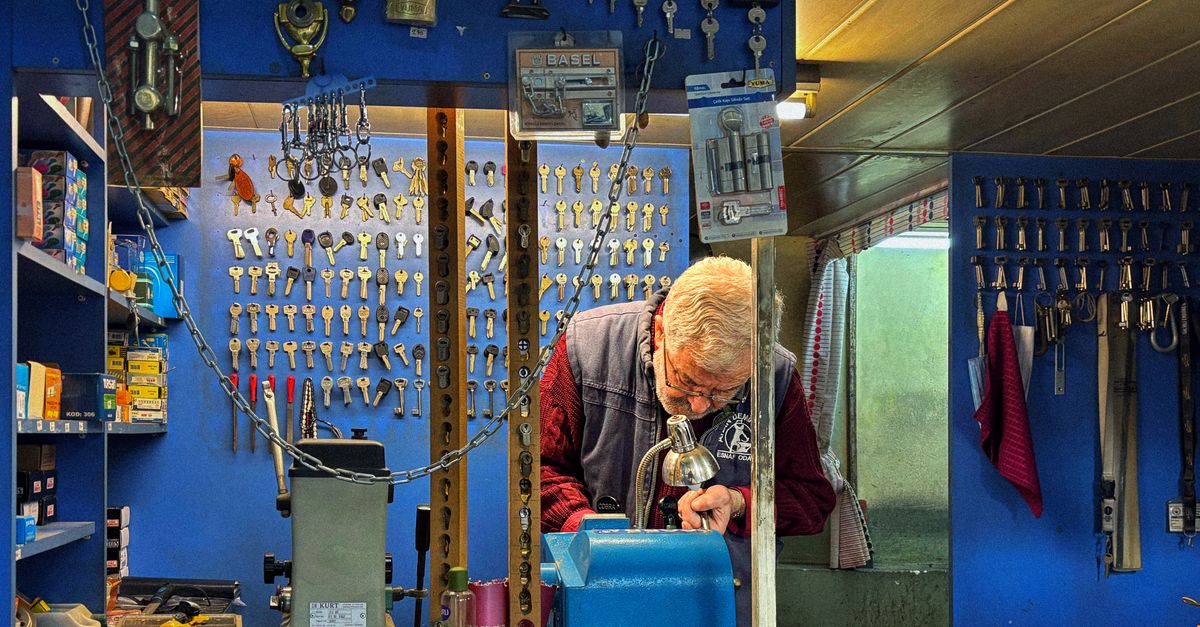 locksmith shop keys — Ossining Locksmith
