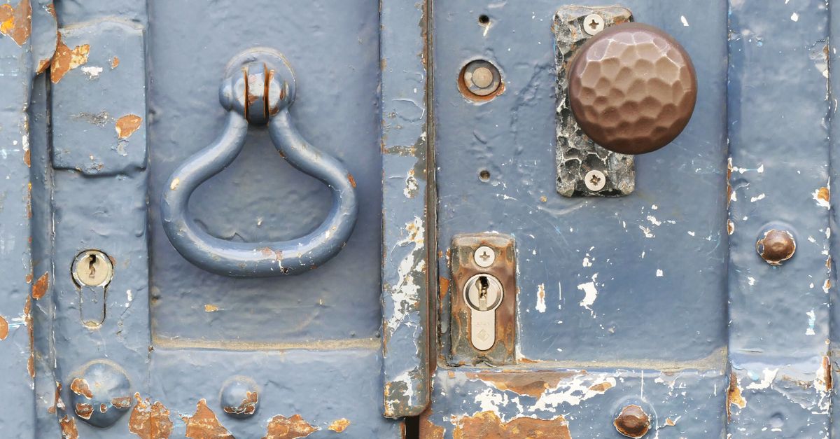 front door lock key — Ossining Locksmith